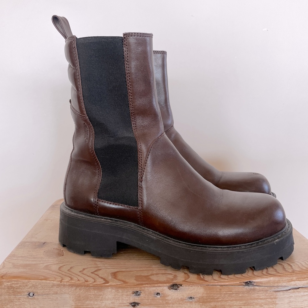 Vagabond lug sole boot